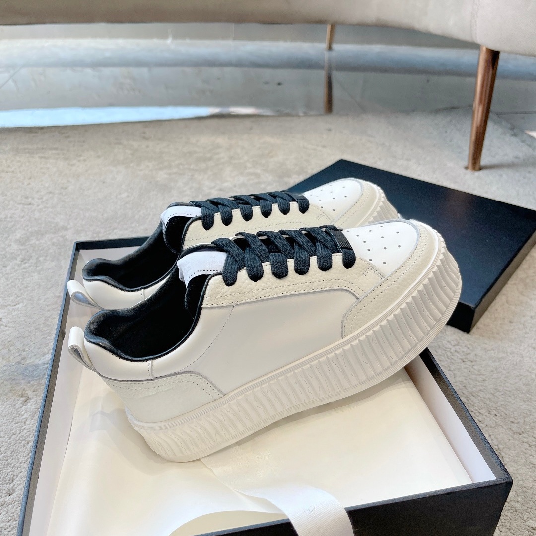 Casual Sneaker Low - Women's White Platform Sneakers Leather-trimmed Casual