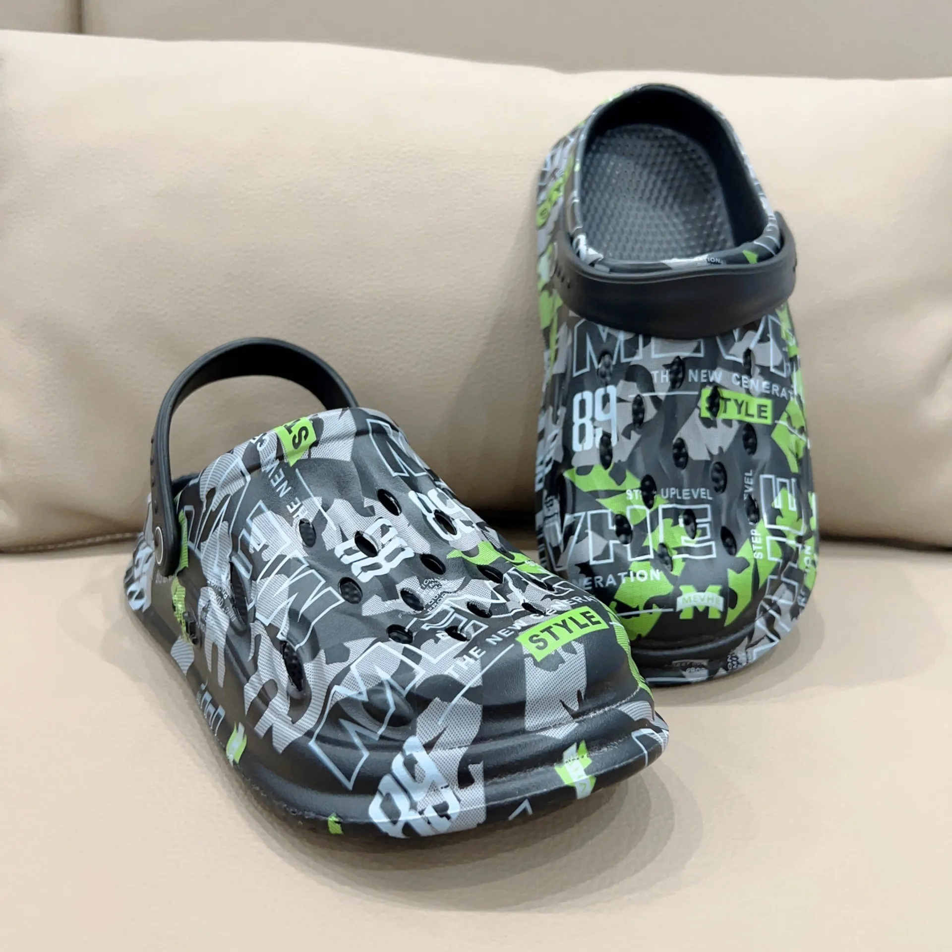 Plus Size New Men's Slippers S - Men'S Shoes With Velcro recensione e prezzo